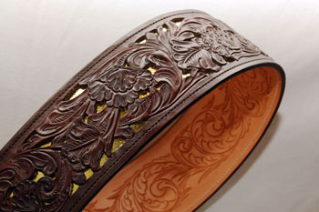 Howard Knight All the Glitters belt